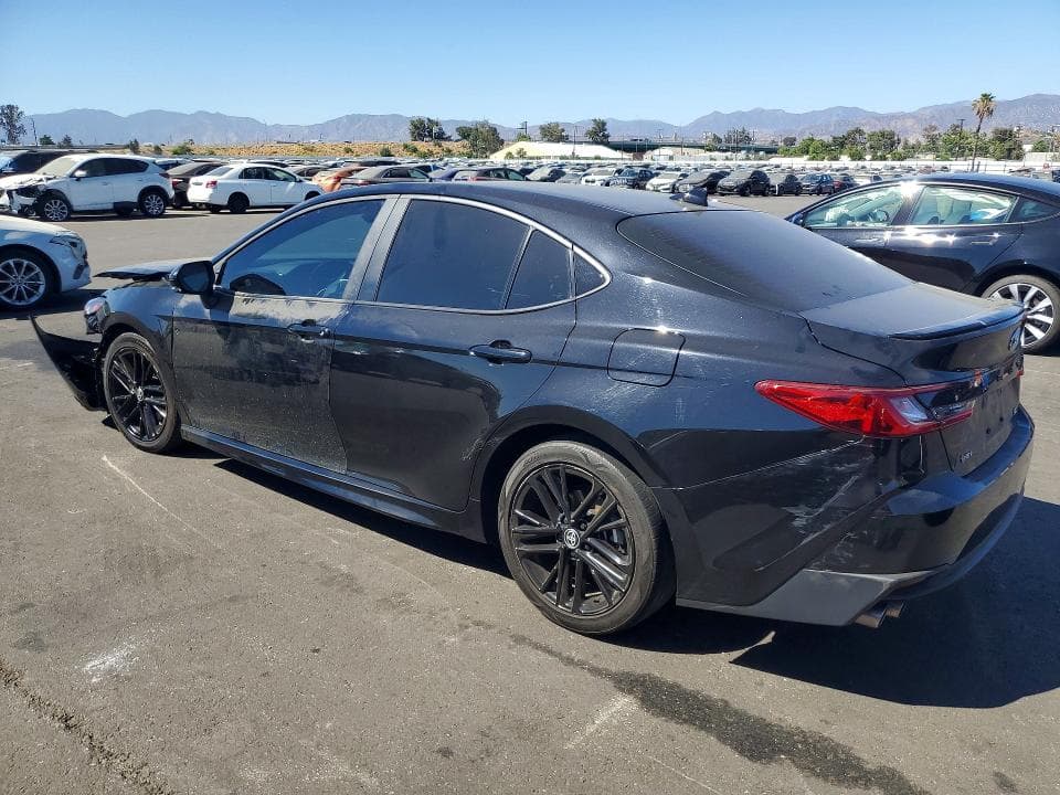 2025 TOYOTA CAMRY SE 2