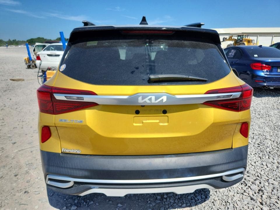 2022 KIA SELTOS S 6