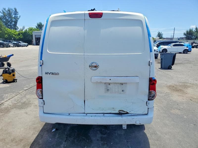 2017 NISSAN NV200 SV 10