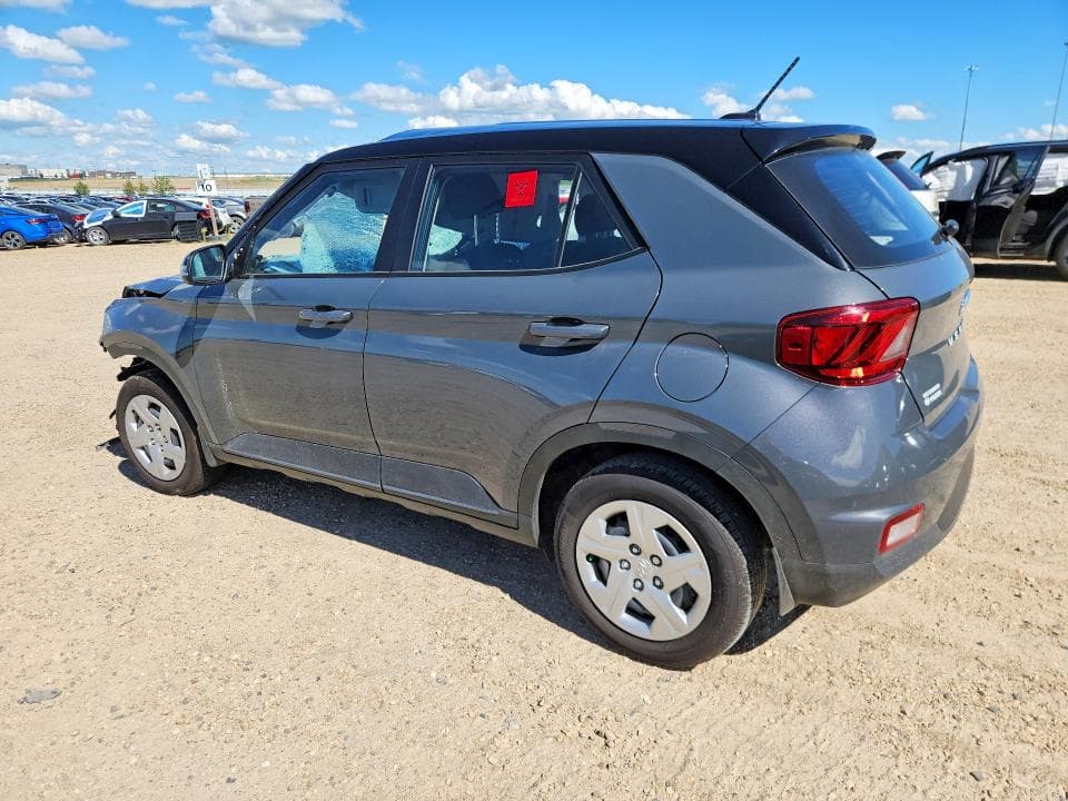 2025 HYUNDAI VENUE SE 2