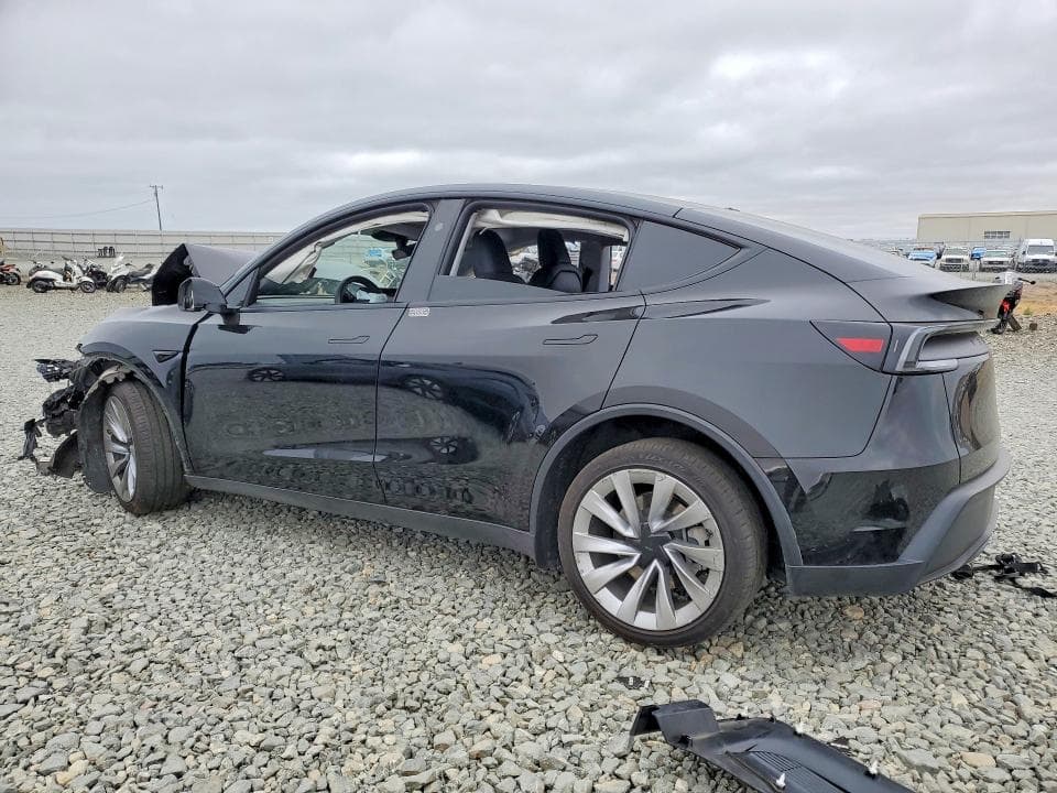 2026 TESLA MODEL Y 2