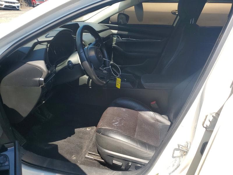 2020 MAZDA 3 PREMIUM 7
