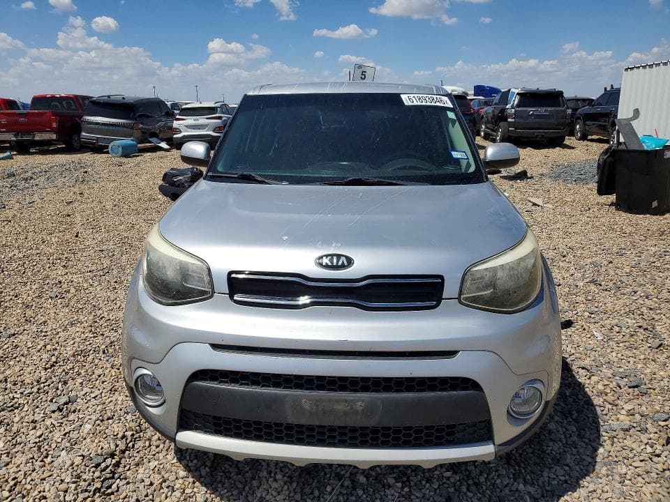2019 KIA SOUL + 5
