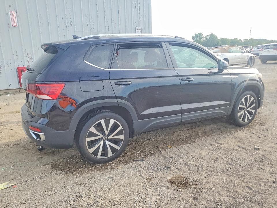 2022 VOLKSWAGEN TAOS SE SE 3