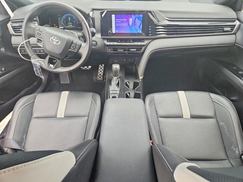 2025 TOYOTA CAMRY SE 8
