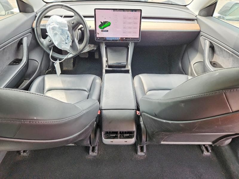 2018 TESLA MODEL 3 8