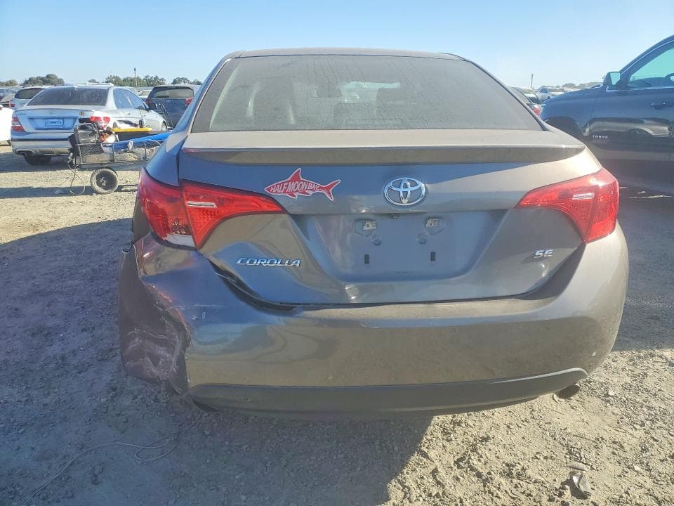 2017 TOYOTA COROLLA SE 6