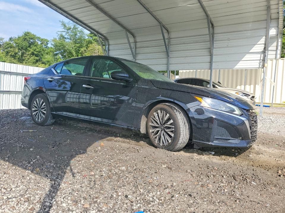 2024 NISSAN ALTIMA SV 4