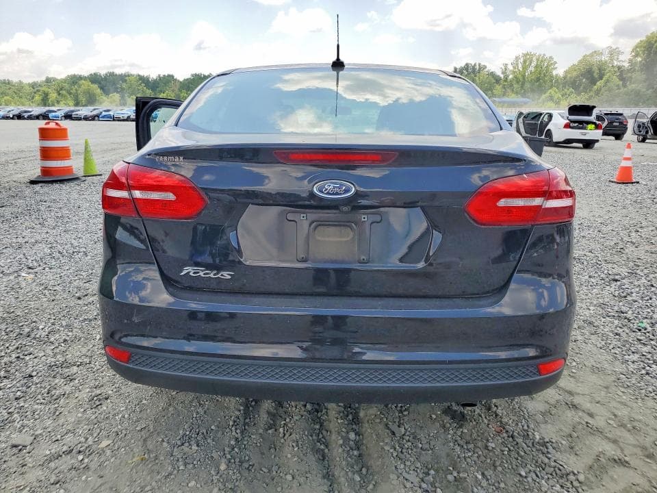 2018 FORD FOCUS S 6