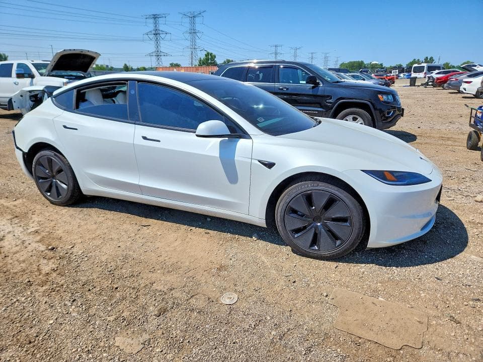 2026 TESLA MODEL 3 4
