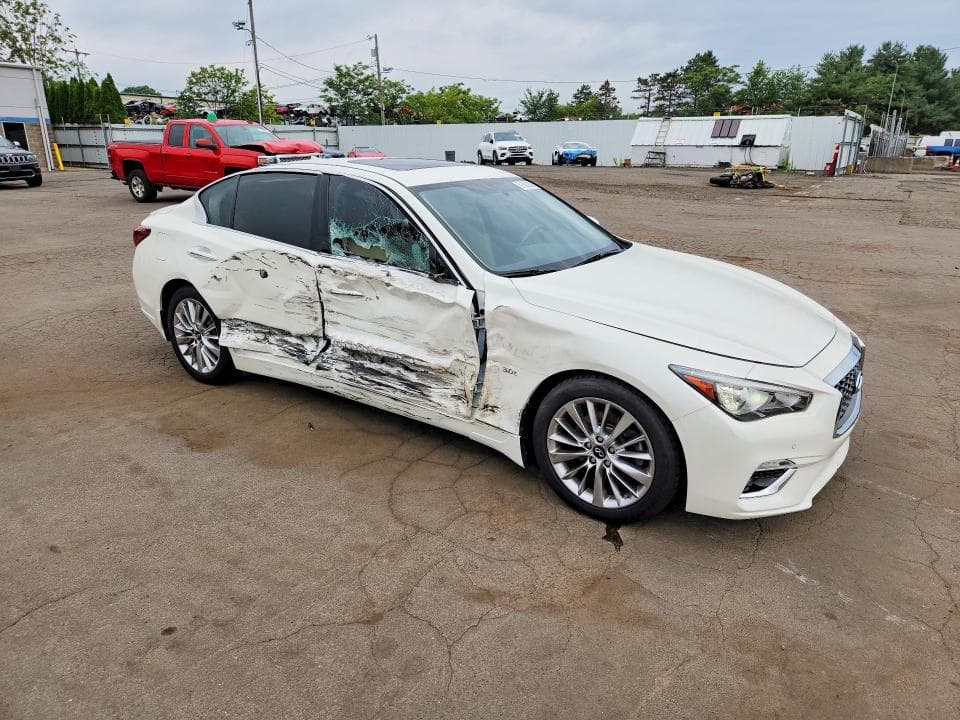 2019 INFINITI Q50 3.0T LUXE 4