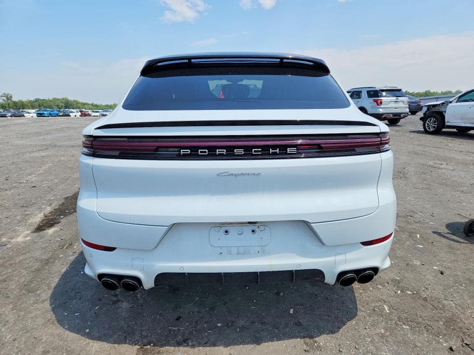 2024 PORSCHE CAYENNE COUPE 6