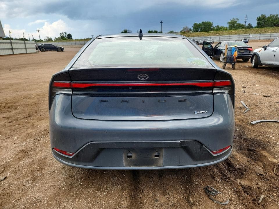 2024 TOYOTA PRIUS LE 6