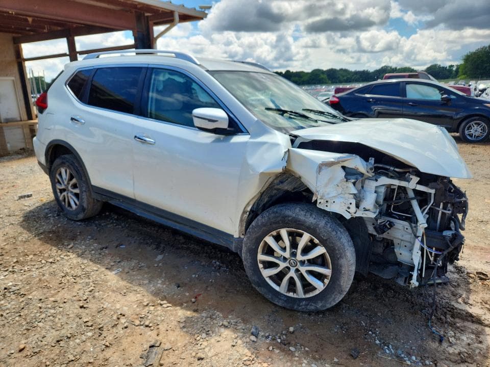 2018 NISSAN ROGUE SV 4