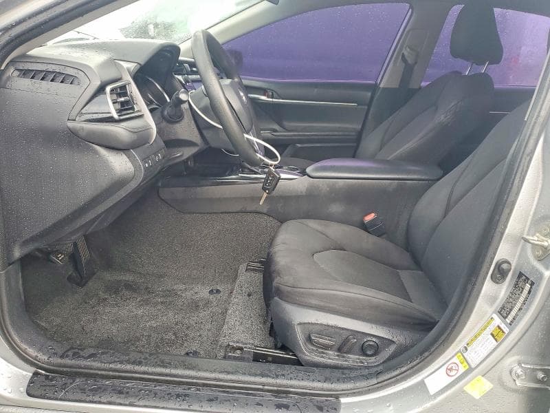 2019 TOYOTA CAMRY LE 7