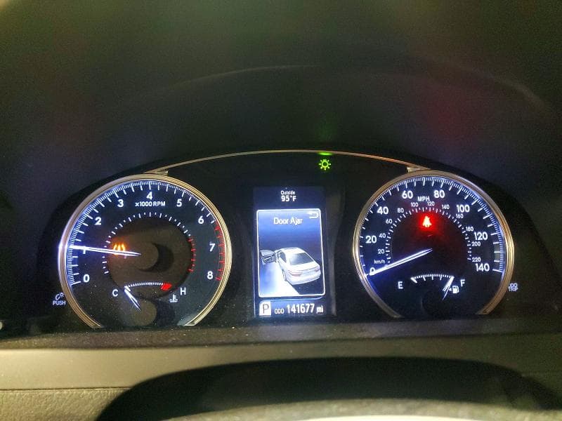 2017 TOYOTA CAMRY LE 9