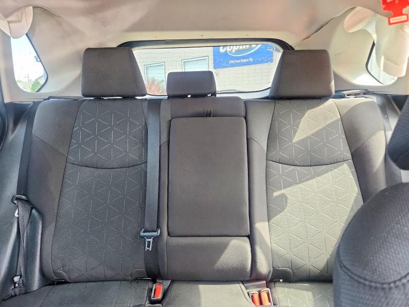 2021 TOYOTA RAV4 XLE 10