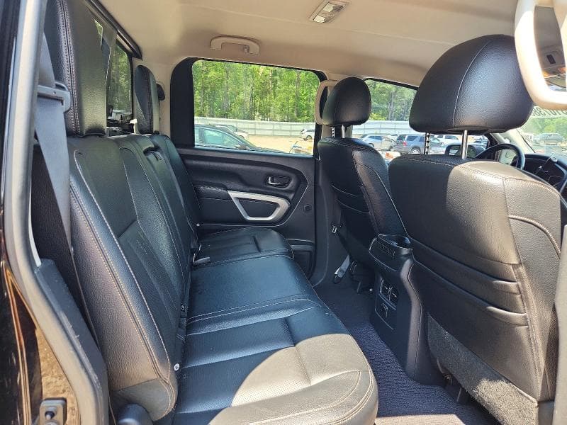2017 NISSAN TITAN SL 10