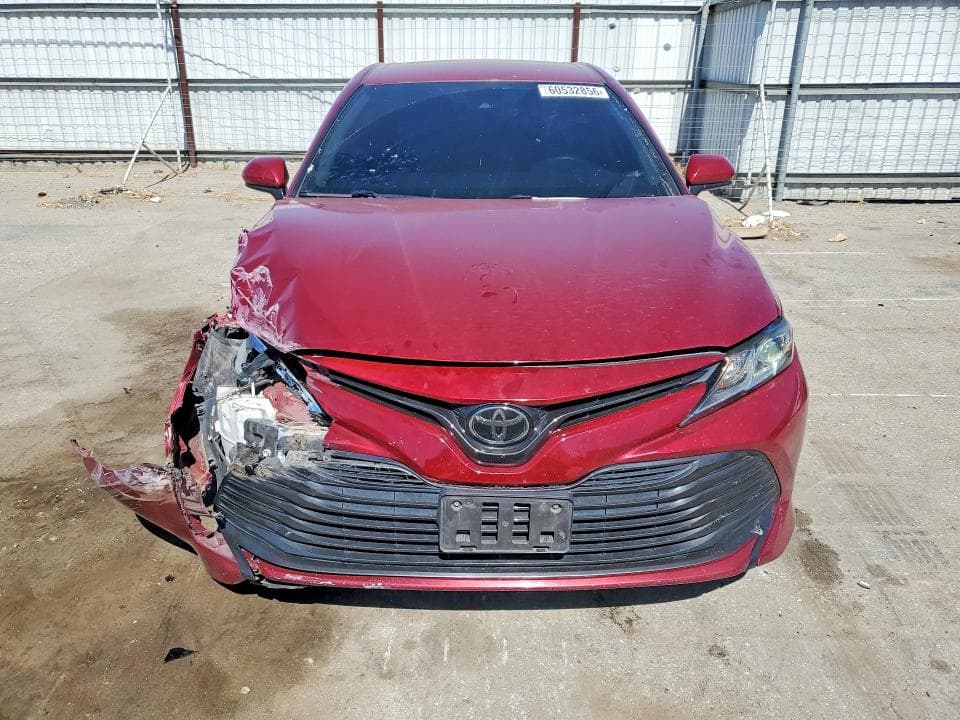 2019 TOYOTA CAMRY LE 5