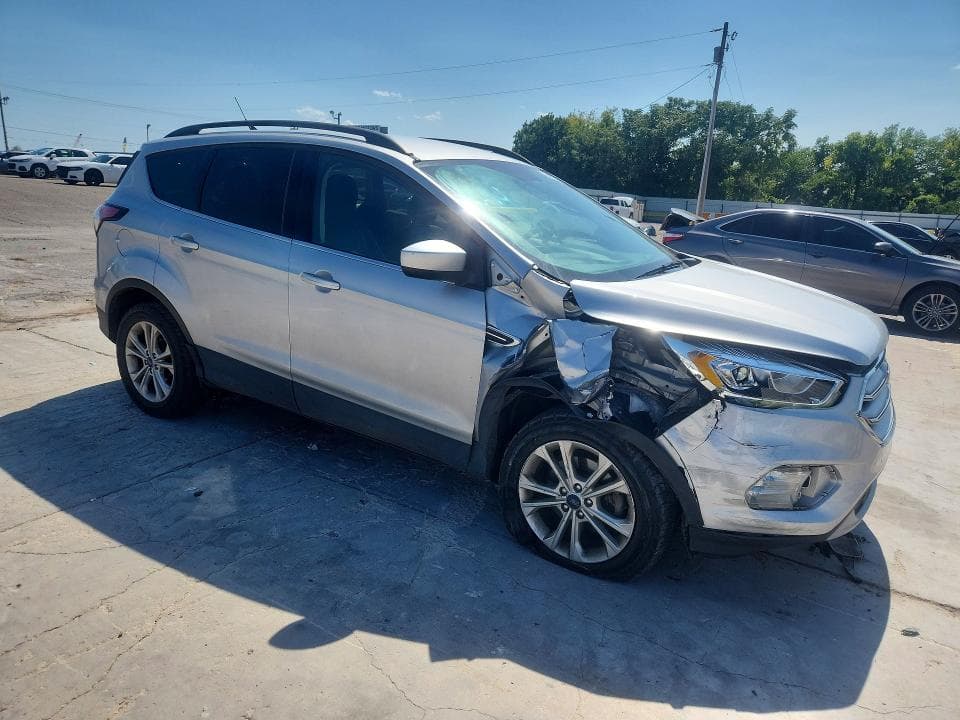 2018 FORD ESCAPE SEL 4