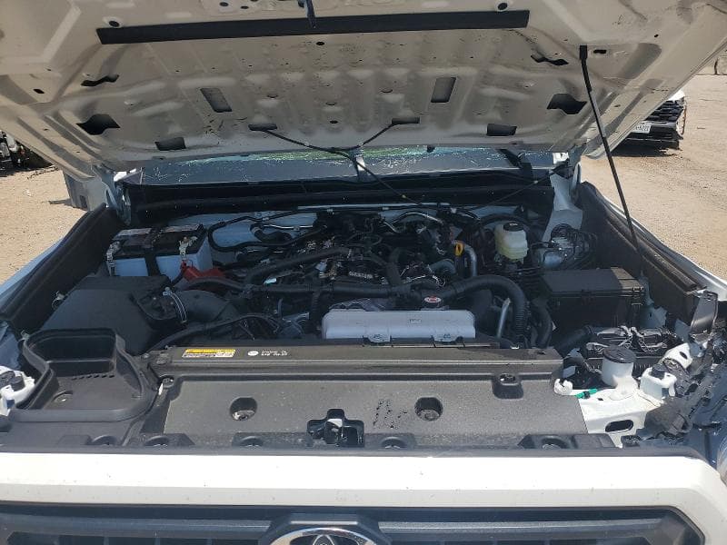 2026 TOYOTA 4RUNNER SR5 12