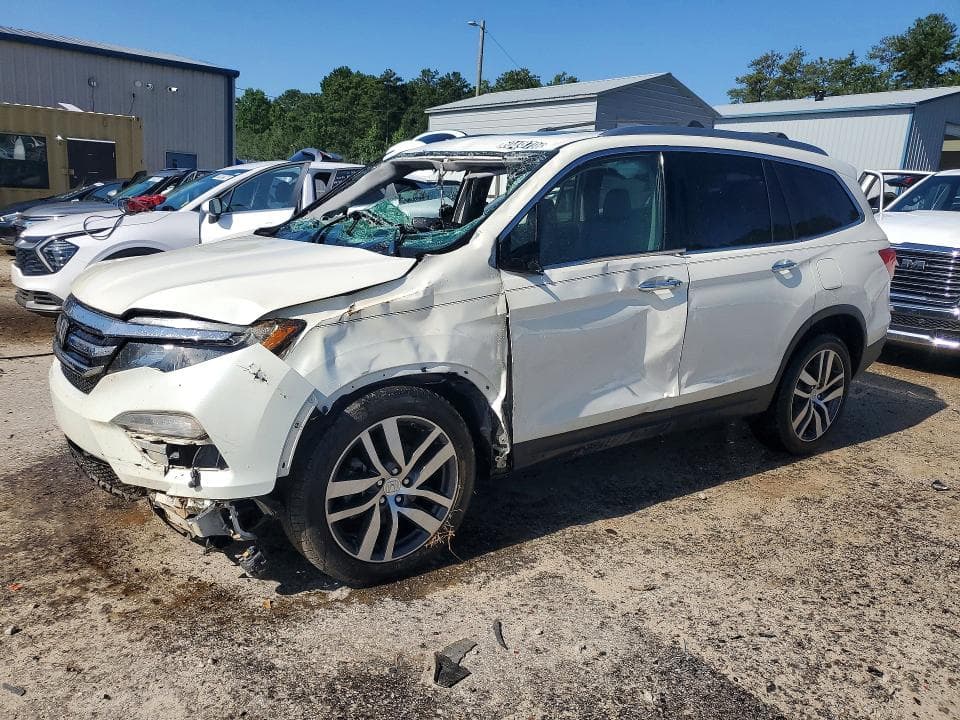 2018 HONDA PILOT TOURING - 1
