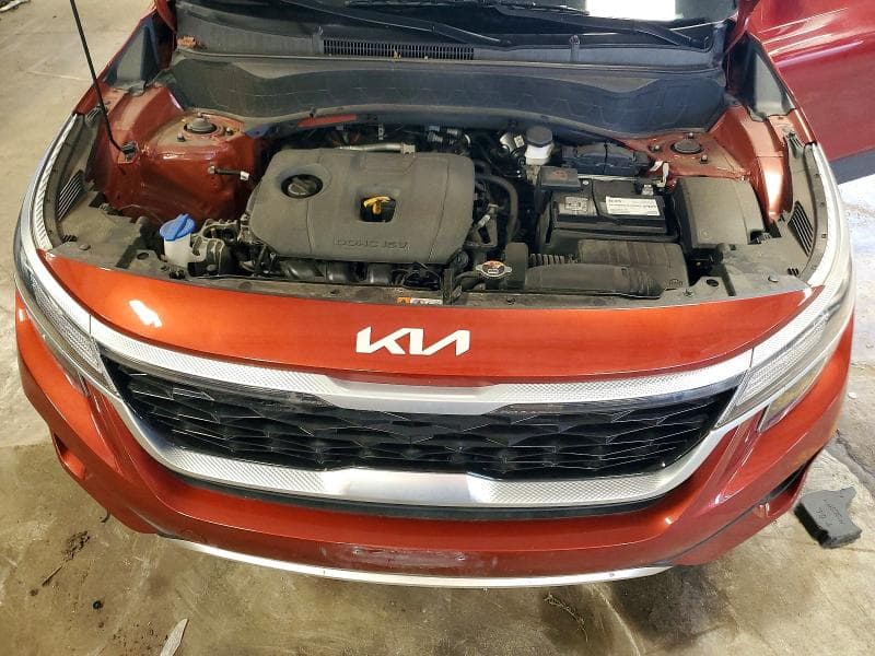 2022 KIA SELTOS S 12