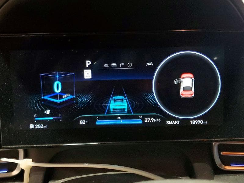2024 HYUNDAI ELANTRA SEL 9
