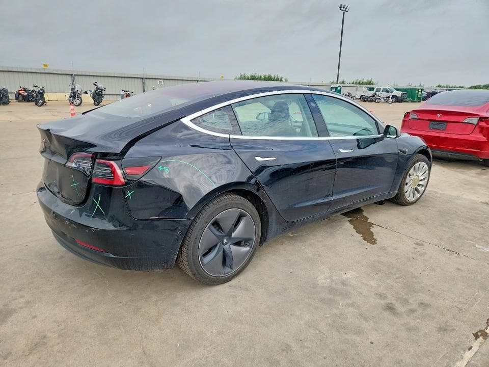 2018 TESLA MODEL 3 3