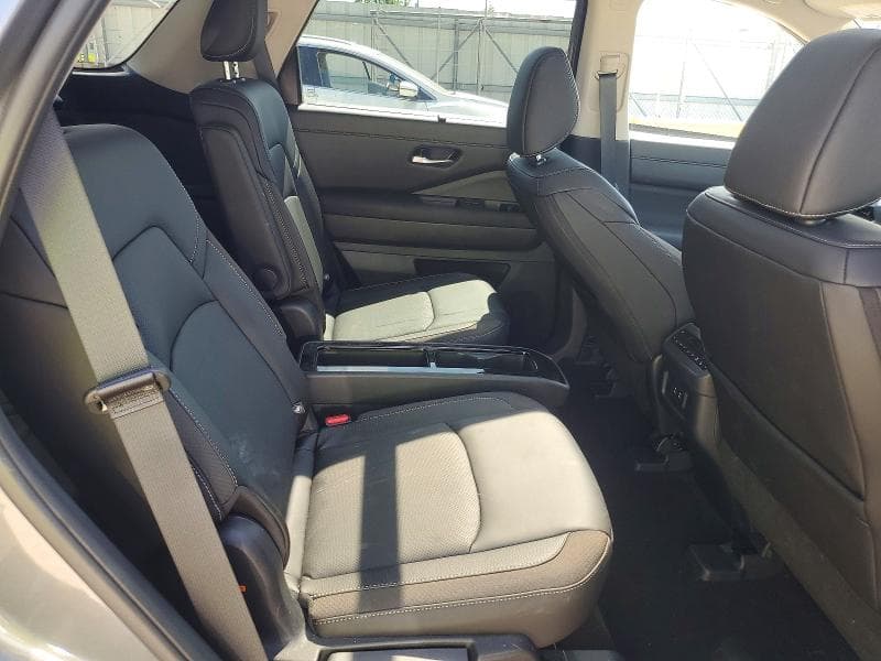 2026 NISSAN PATHFINDER SL 11
