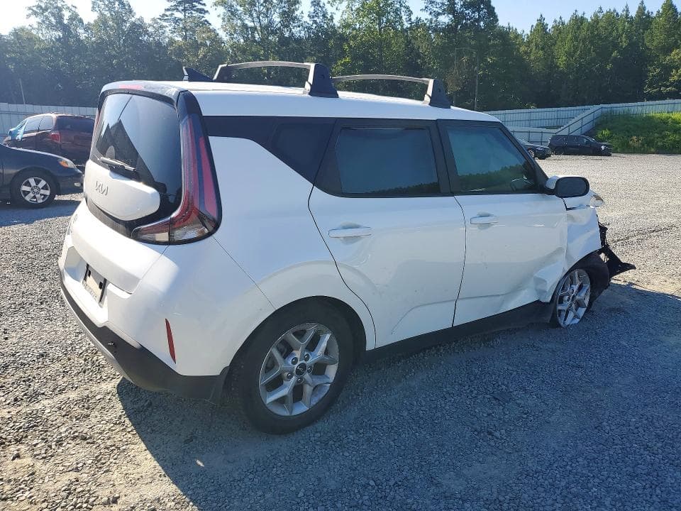 2023 KIA SOUL LX 3