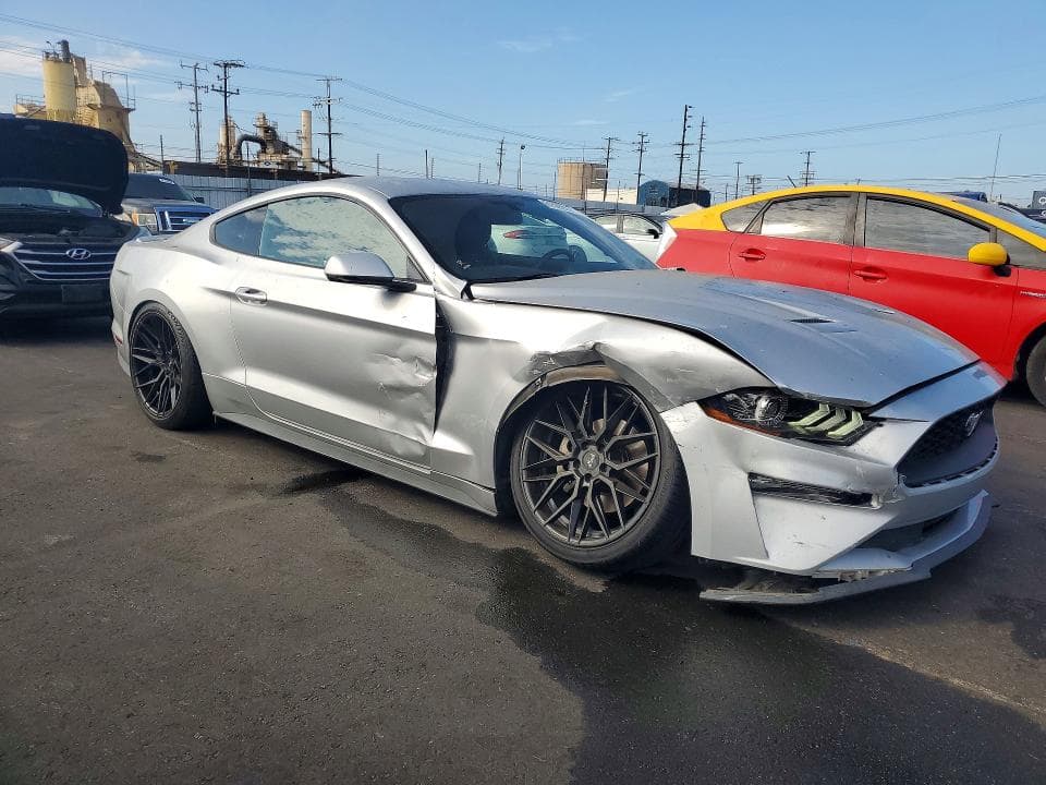 2018 FORD MUSTANG 4