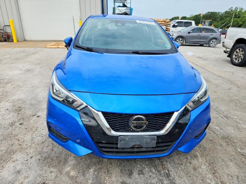 2020 NISSAN VERSA SV 5