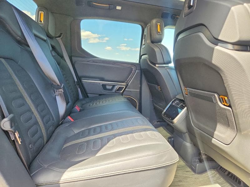 2022 RIVIAN R1T LAUNCH EDITION 10