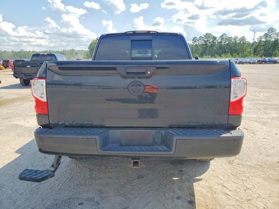 2018 NISSAN TITAN SV 6