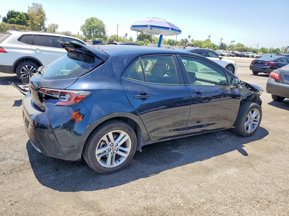 2019 TOYOTA COROLLA HATCHBACK SE 3