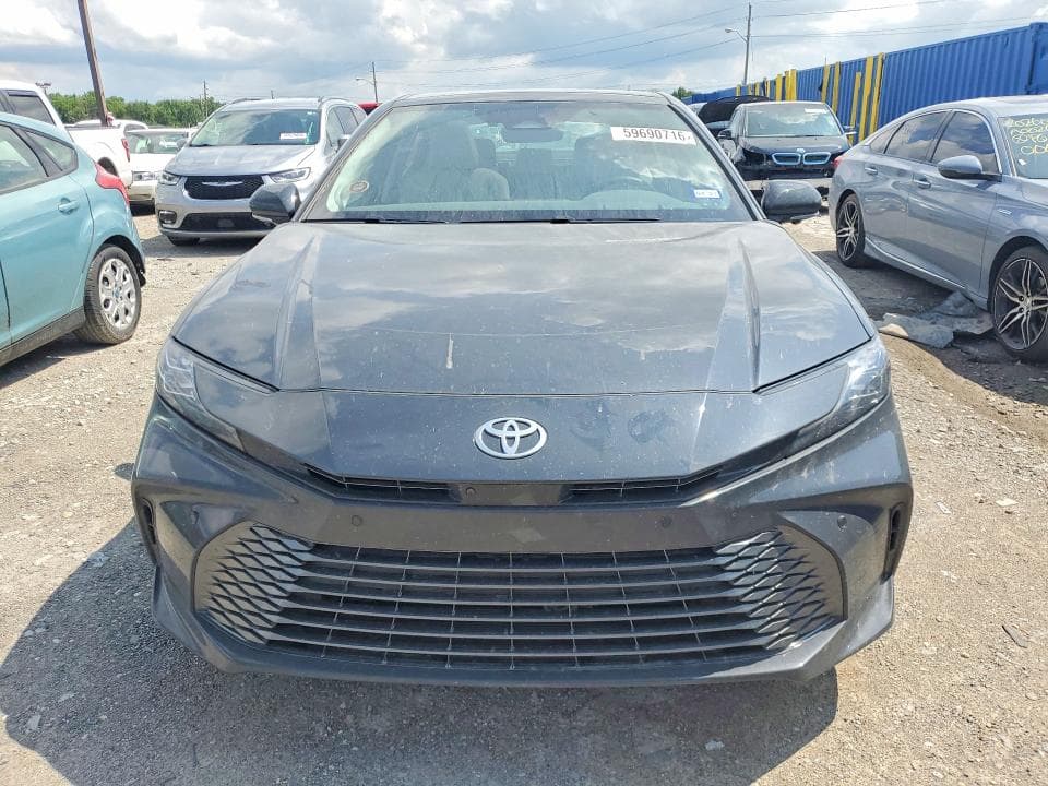 2026 TOYOTA CAMRY XLE 5