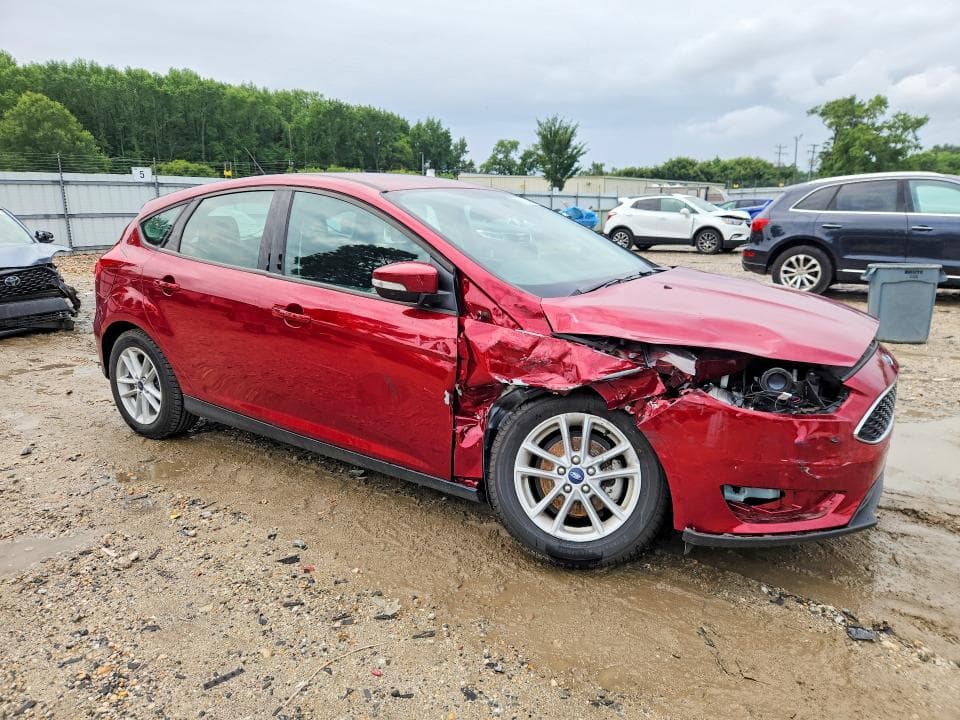 2017 FORD FOCUS SE 4