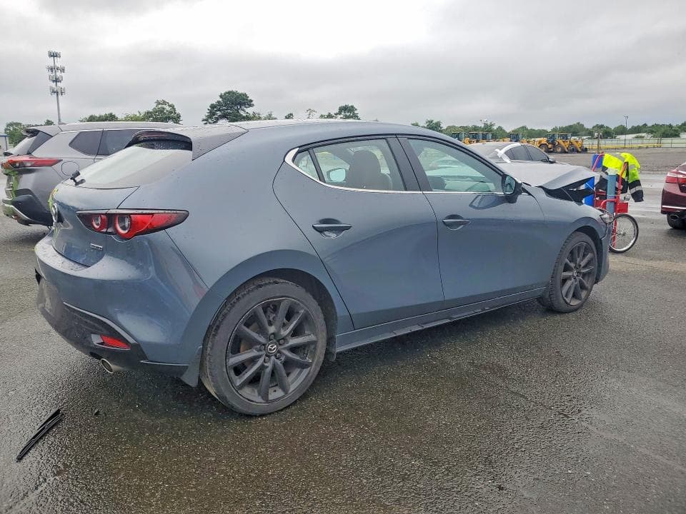 2025 MAZDA 3 PREFERRED 3