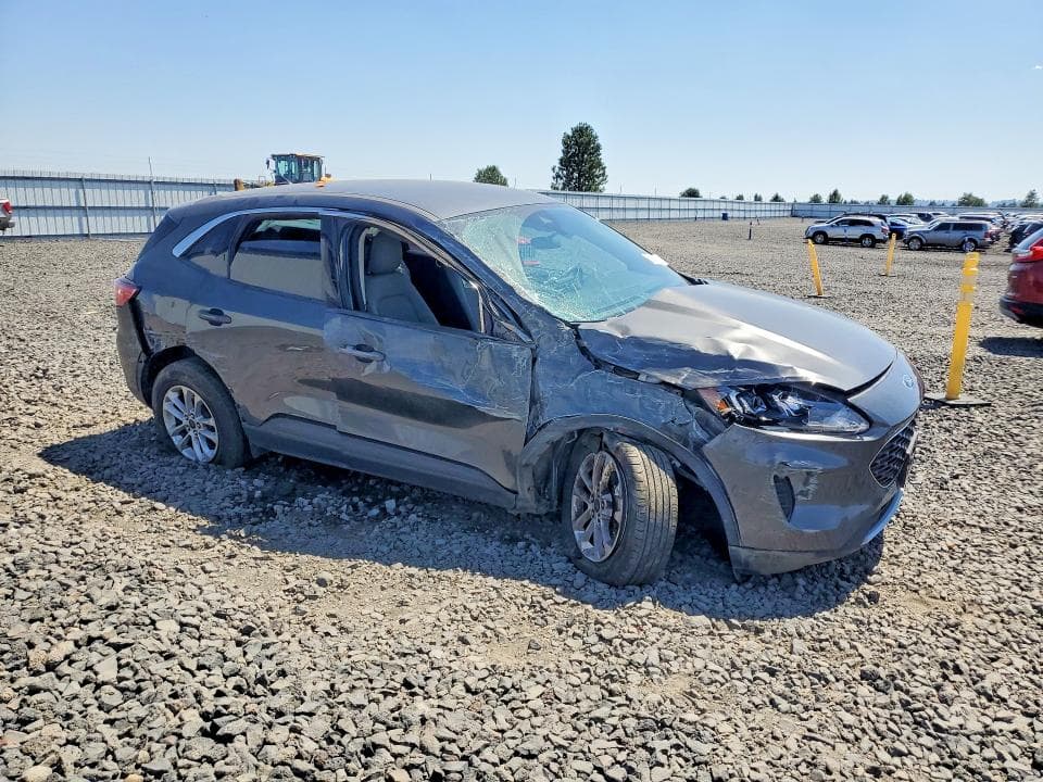 2020 FORD ESCAPE SE 4