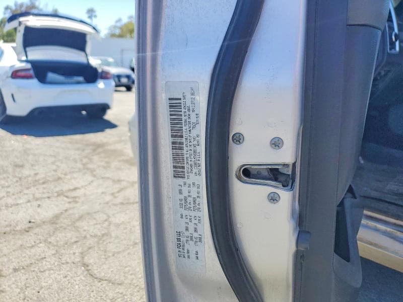 2017 RAM 1500 SLT 12
