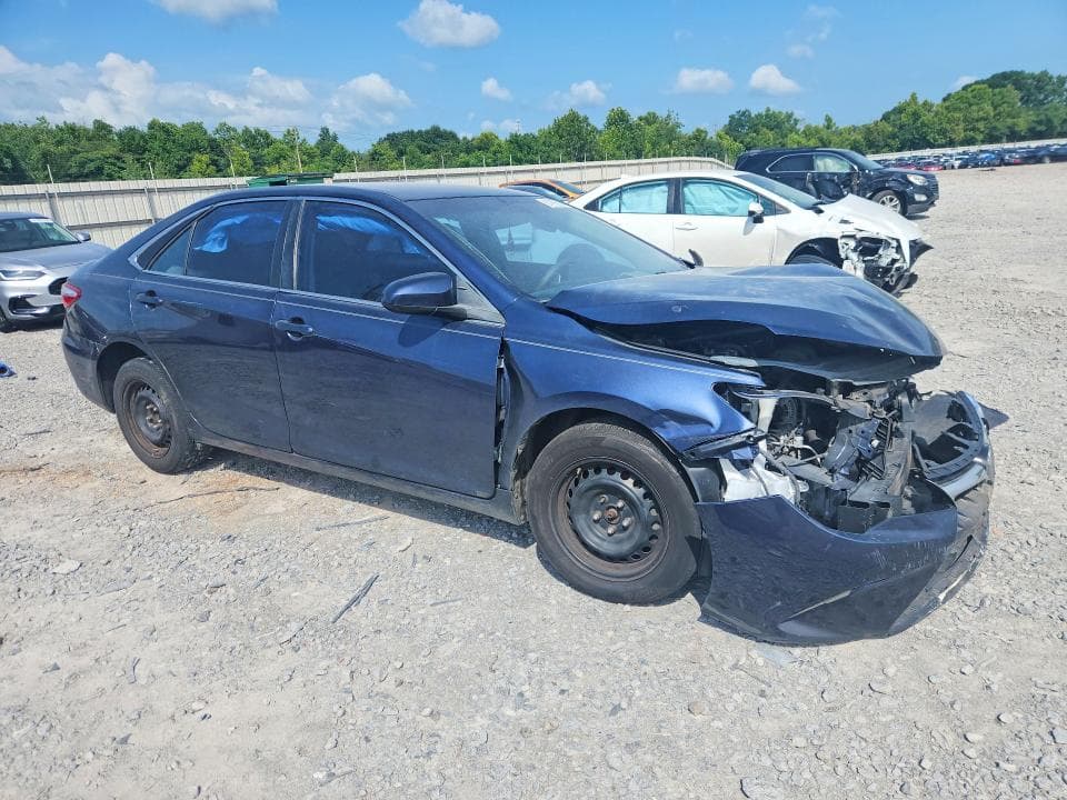 2017 TOYOTA CAMRY LE 4