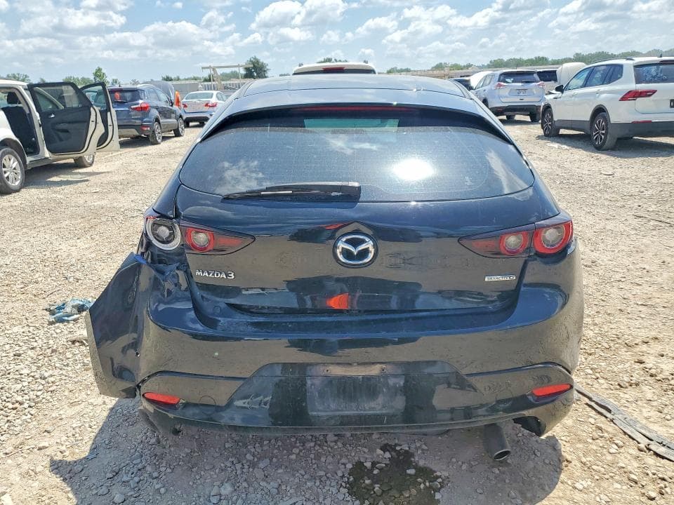 2022 MAZDA 3 6