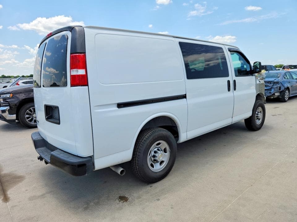 2023 CHEVROLET EXPRESS G2500 3