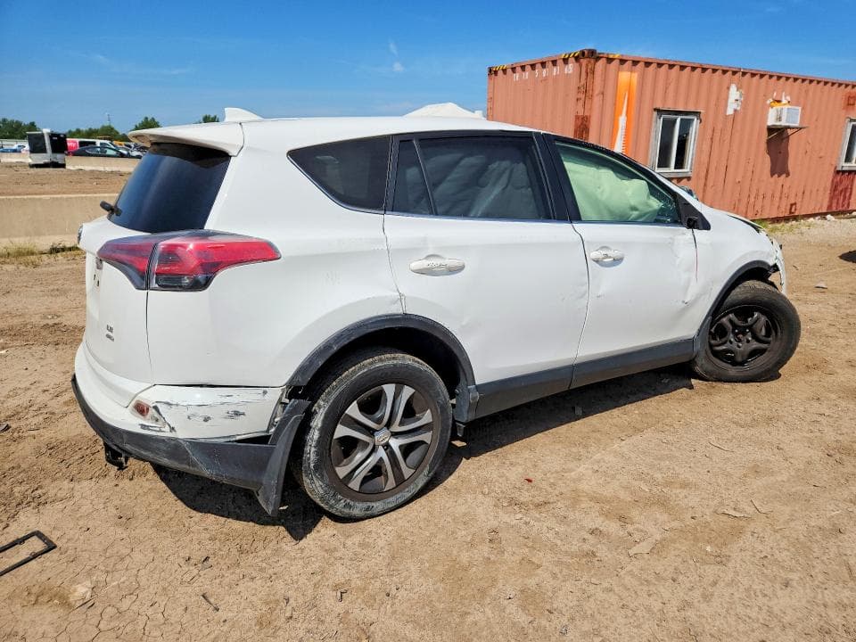 2018 TOYOTA RAV4 LE 3