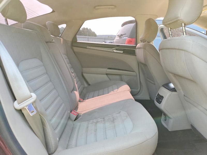 2018 FORD FUSION SE 10
