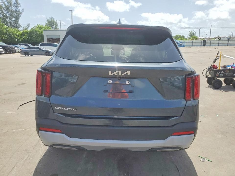 2024 KIA SORENTO LX 6