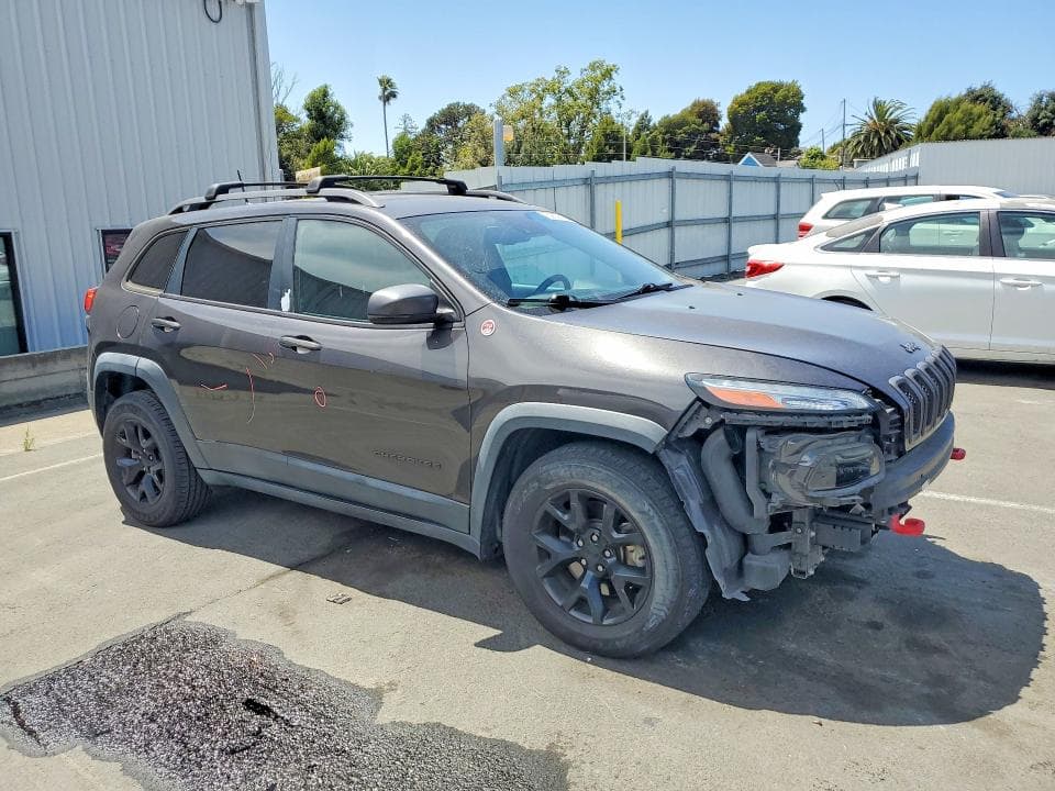 2017 JEEP CHEROKEE TRAILHAWK 4
