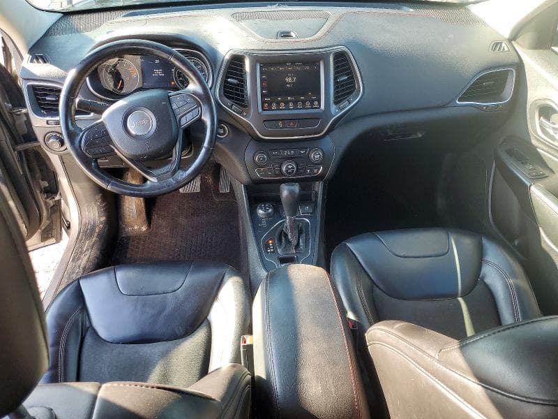 2019 JEEP CHEROKEE TRAILHAWK 8