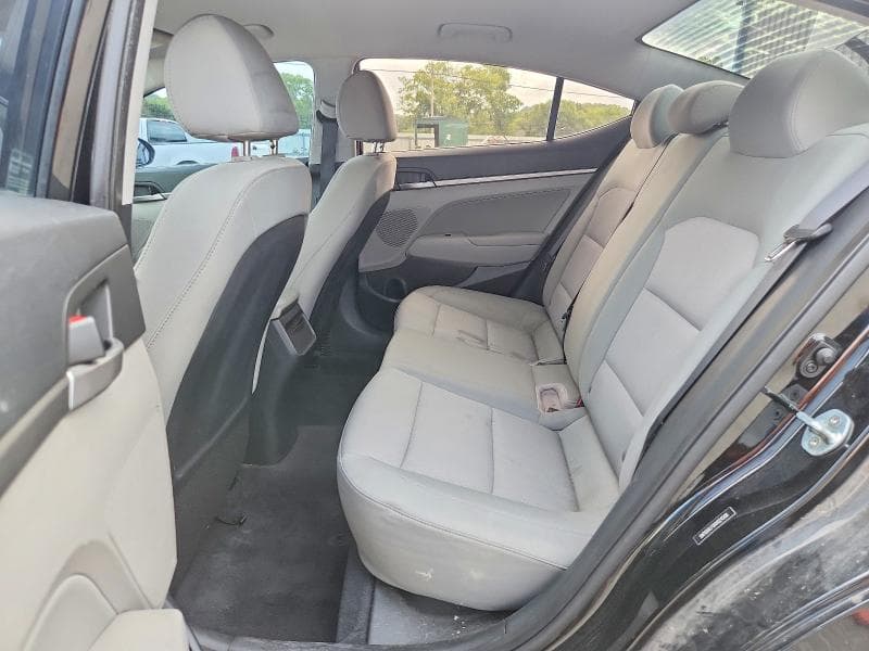 2017 HYUNDAI ELANTRA SE 10